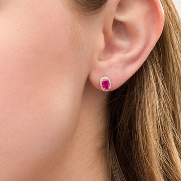 Aretes de rubies con corona de diamantes